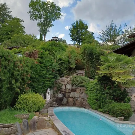 Penthouse In The With Private Pool And Garden